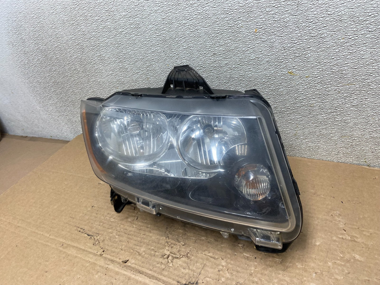 2011-2013 Jeep Grand Cherokee Right Passenger Halogen Headlight AB4883 DW1