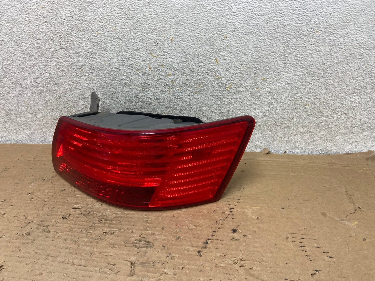 2009 to 2010 Hyundai Sonata Right Passenger Side Tail Light AH9238 LK2