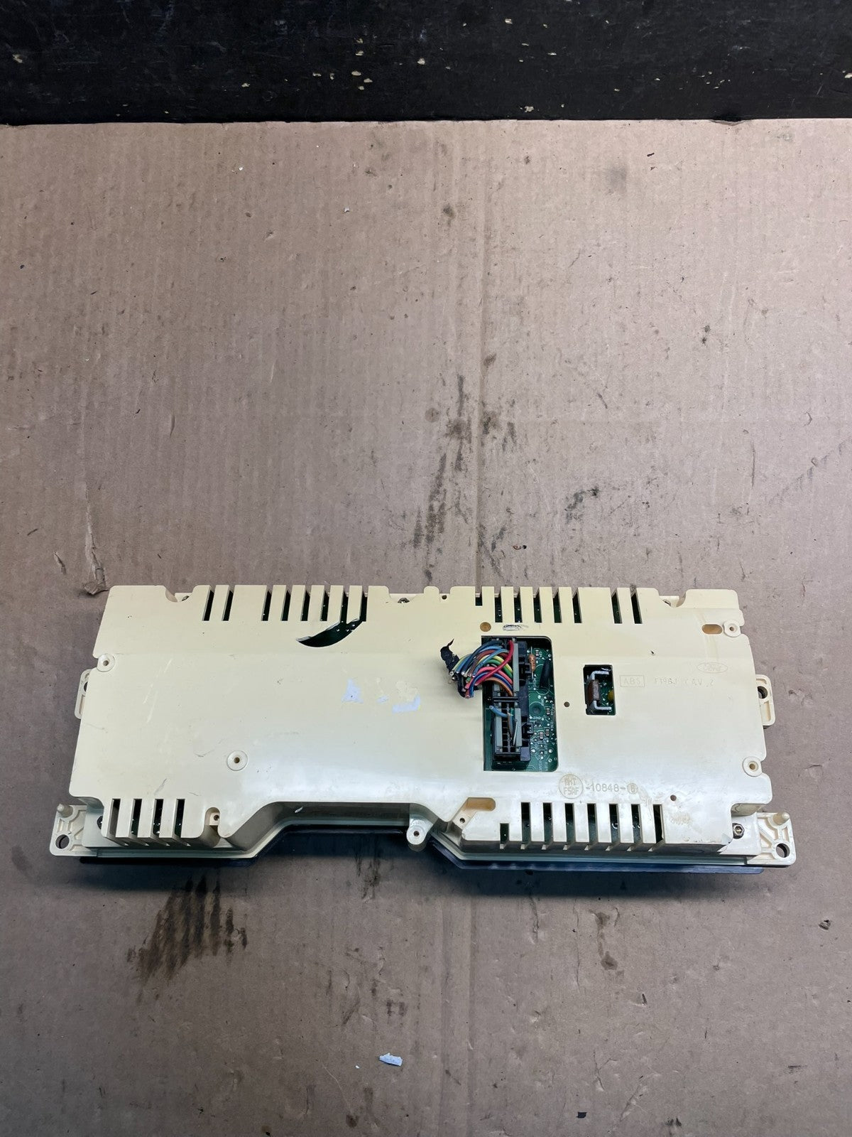 1996 to 1997 Lincoln Town Car Speedometer Cluster Gauge T7304 DG5
