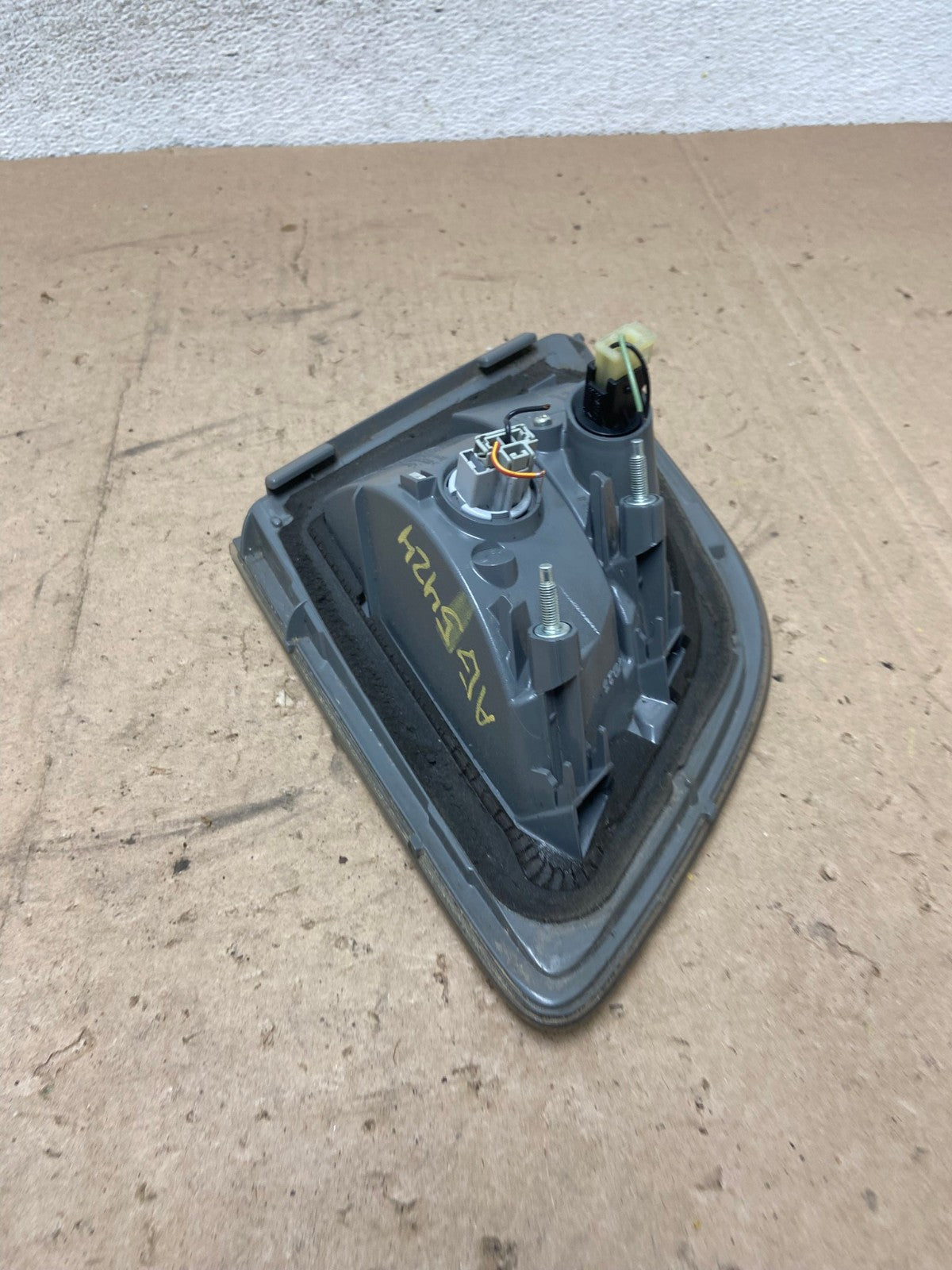 2007 2008 2009 Mazda Cx-9 Right Passenger Rh Side Inner Tail Light AG5424 LK5