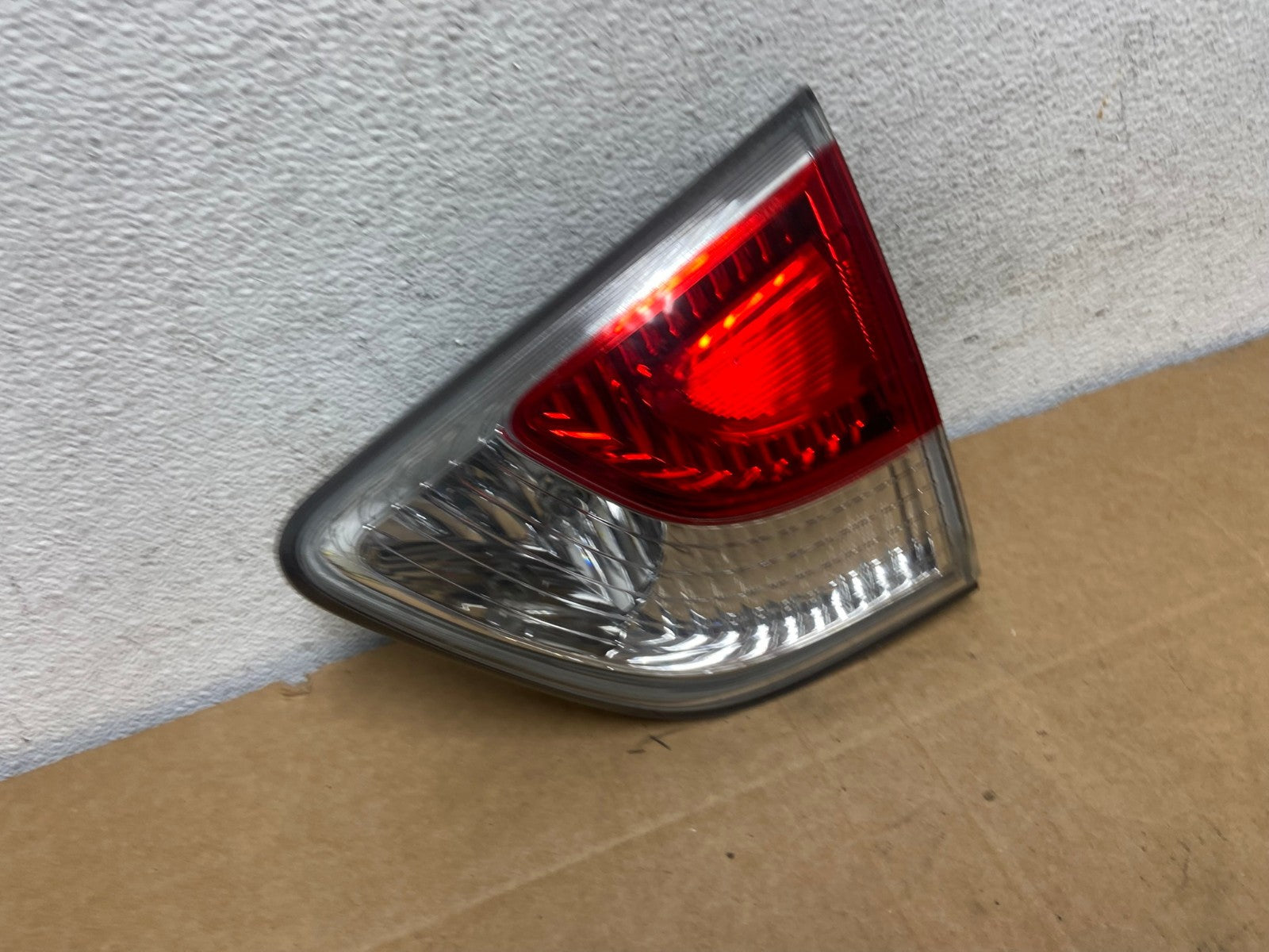 2013 to 2016 Nissan Pathfinder Right Passenger Inner Tail light AD5359 LK2