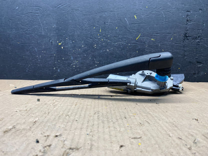 2010 - 2015 Hyundai Tucson Rear Glass Windshield Wiper Motor R8841 DG3
