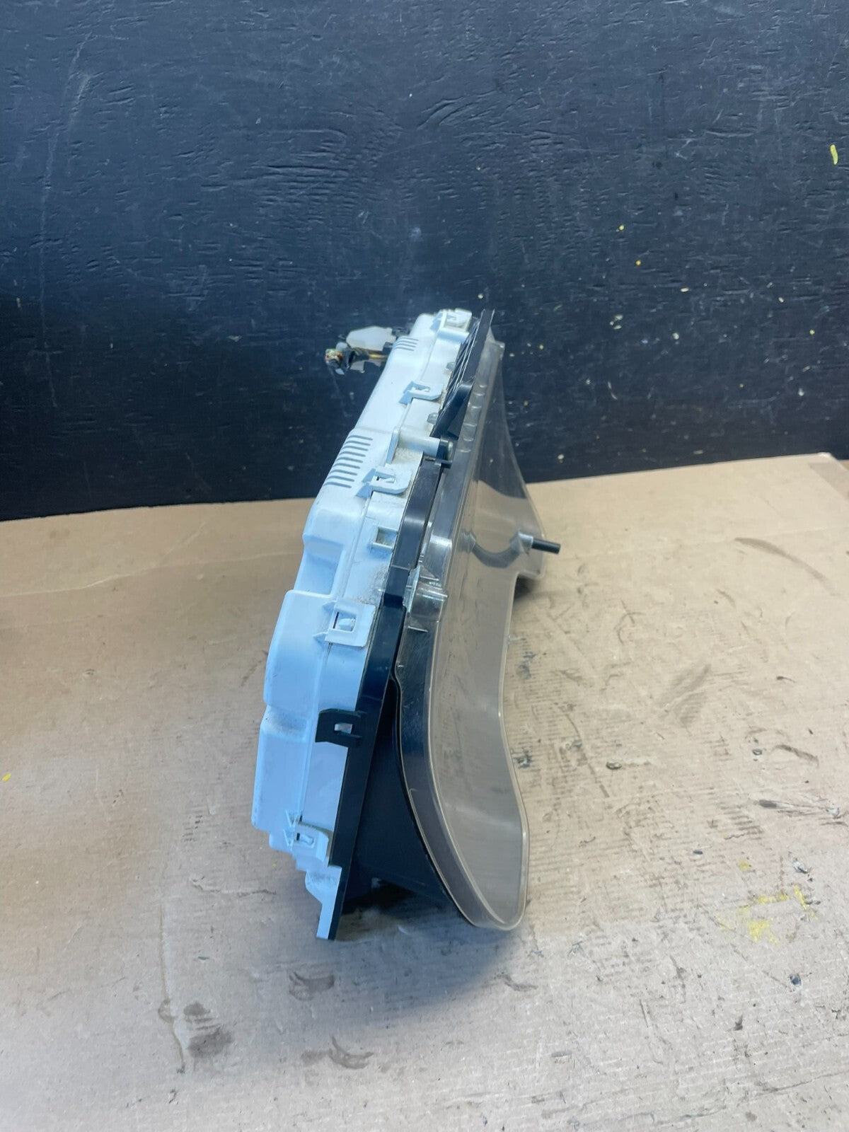 2011 to 2013 Ford E150 E250 E350 VAN Gauge Speedometer Cluster N7455 DG1
