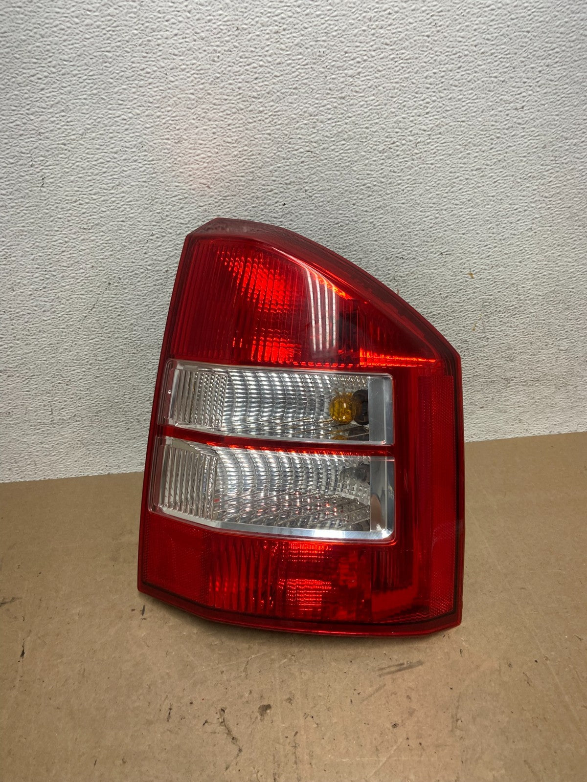 2007 2008 2009 2010 Jeep Compass Right Passenger Rh Tail Light AE6006 DW0