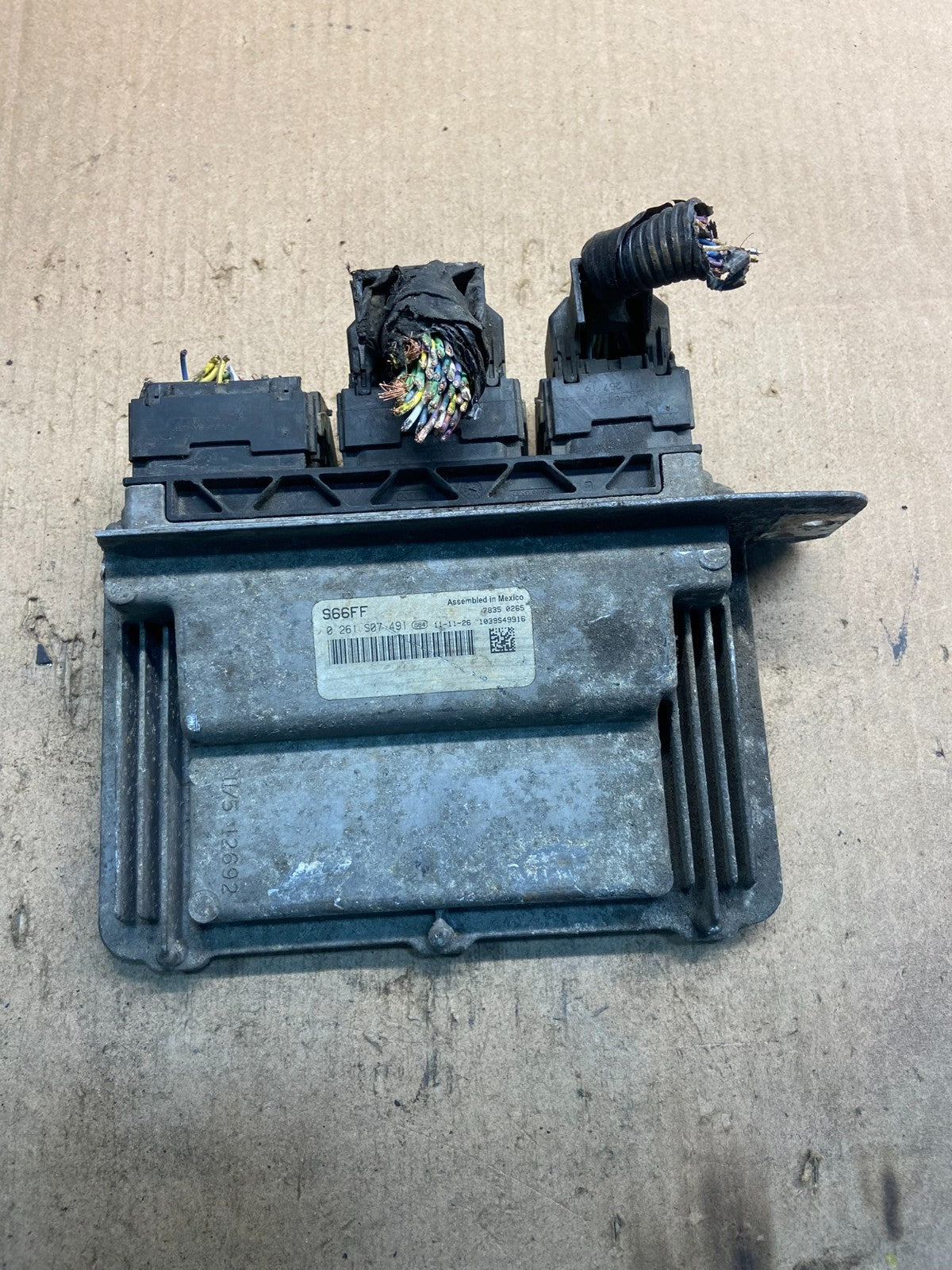 2011 2012 Ford Van E150 E250 5.4L Engine Control Module Unit ECU Z8865 DG0