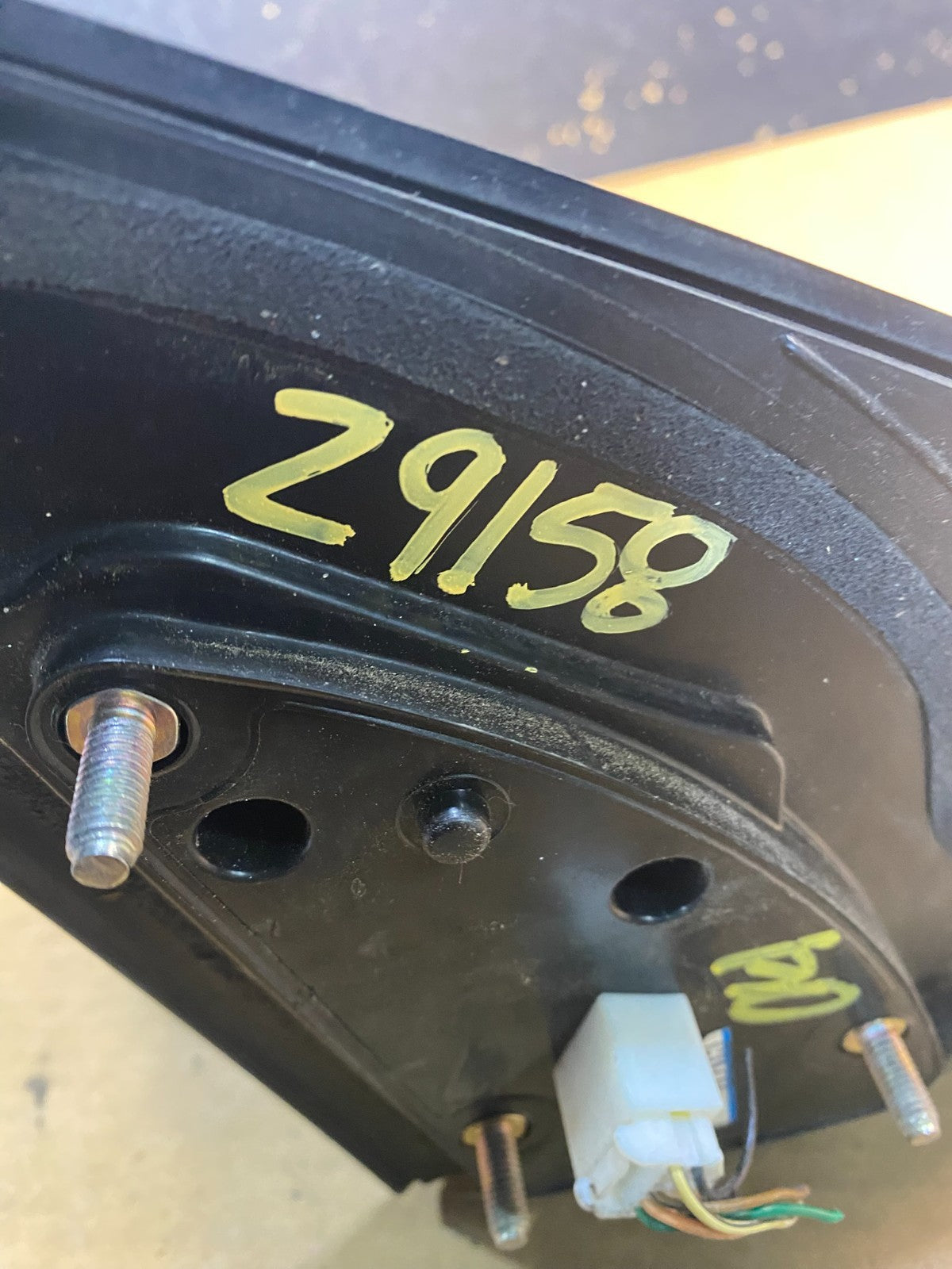 2011-2015 Hyundai Elantra Left Driver View Door Mirror OEM Z9158 MS10