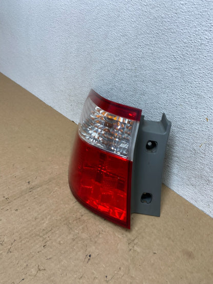2005 2006 2007 Honda Odyssey Left Driver LH Side Tail Light AF9726 DW1