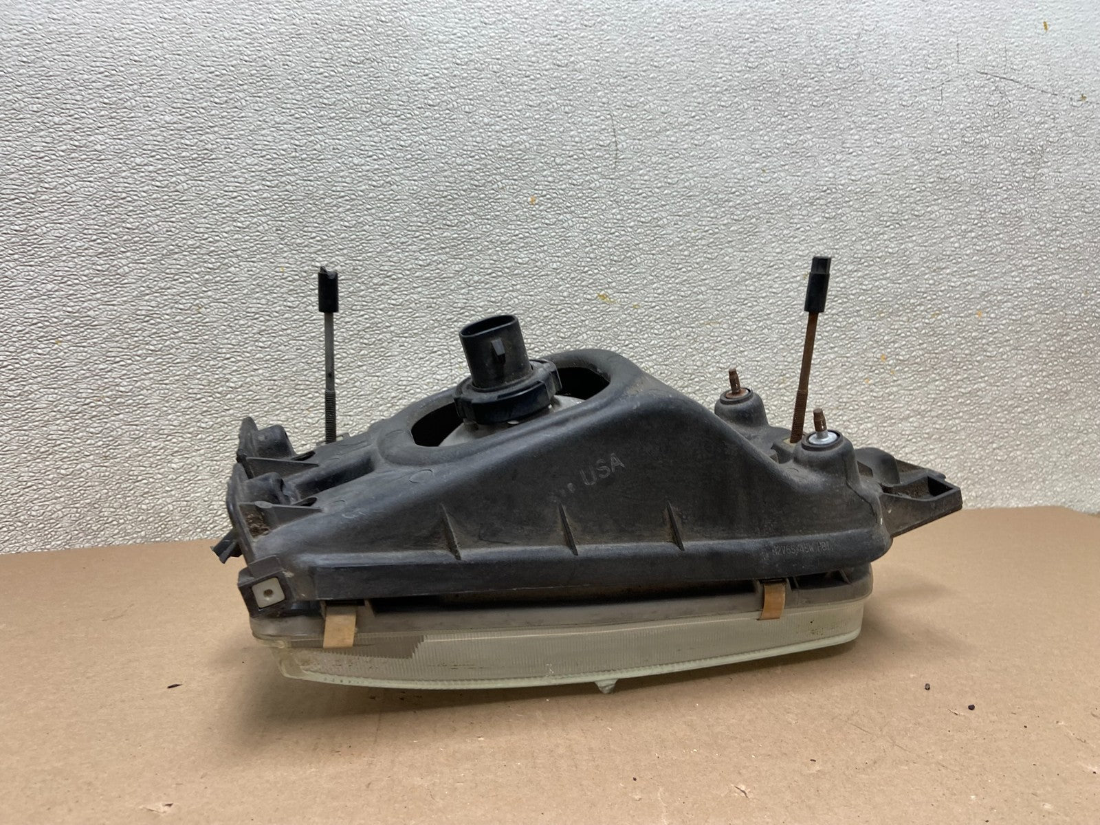 1995 to 1996 Nissan Maxima Right Passenger Side Headlight Halogen OEM AB4982 DW4
