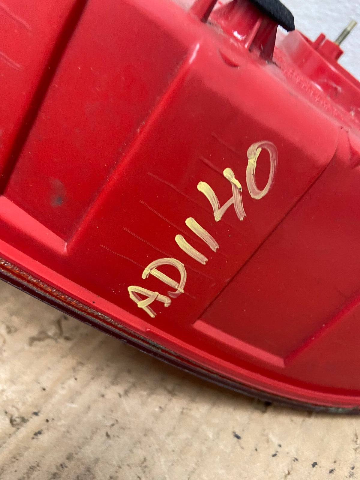 2003-2004 Infiniti G35 Left Driver Lh Side Tail Light AD1140 LK6
