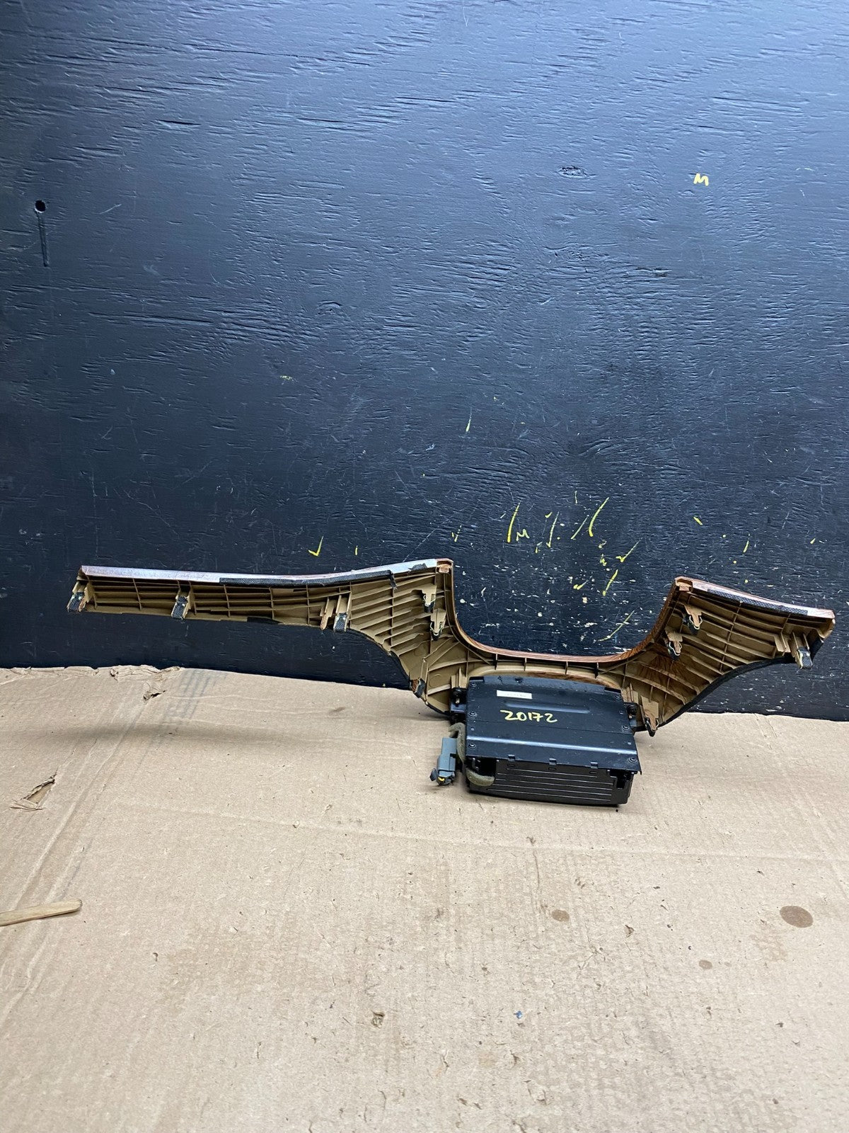 2007 to 2012 Hyundai Santa Fe Center Dashboard Wood Panel Molding OEM Z0172 DG5