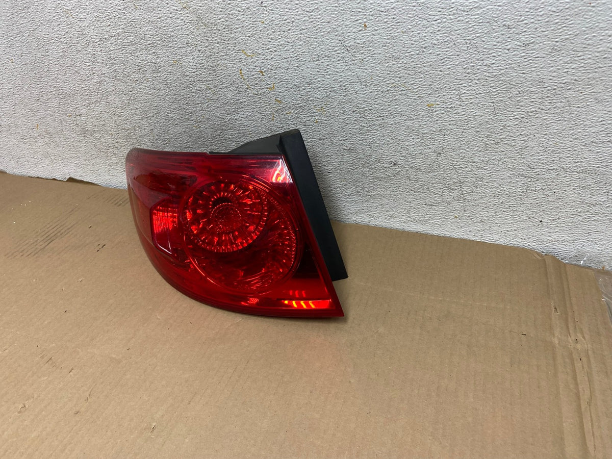 2007 - 2009 Hyundai Santa Fe Left Driver LH Side Tail Light AH2986 LK2