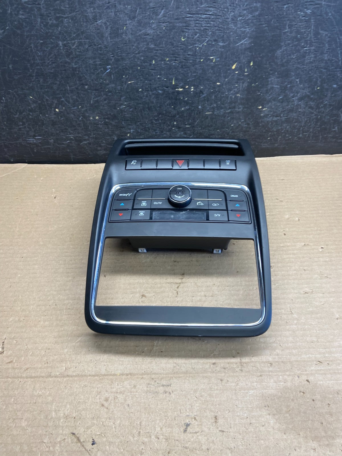 2011-2013 Dodge Durango Auto Dual Heat AC Climate Temperature Control AH3568 DG3