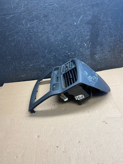 2005 to 2006 Hyundai Santa Fe Center Dashboard Radio Bezel Trim AI3217 DG2