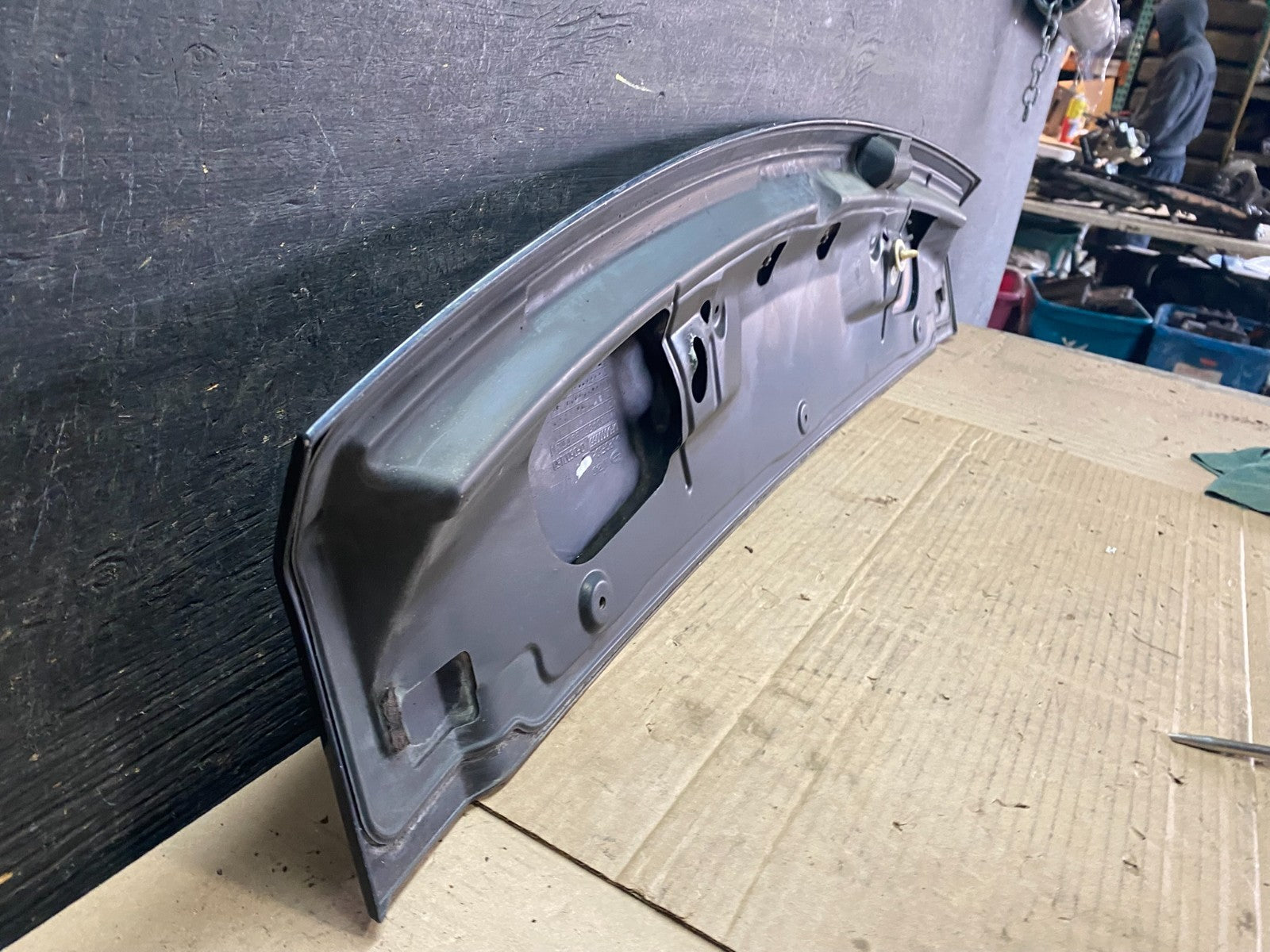 2006 - 2009 Land Range Rover Sport Rear Trunk Light Lift Gate Spoiler V3357 DG12