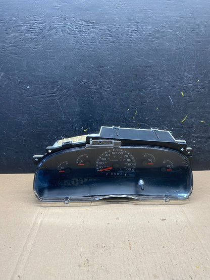 2001 - 2002 Ford Econoline E250 E350 Van Speedometer Instrument Cluster r8813 DG0