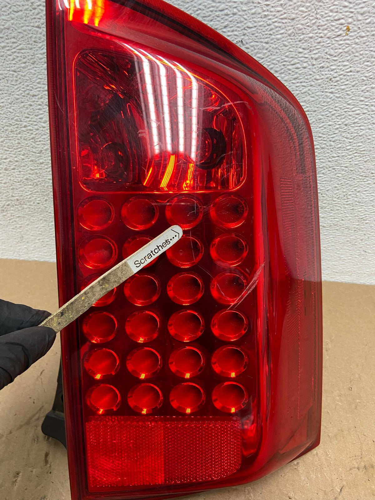 2004 to 2010 Infiniti Qx56 Right Passenger RH Side Tail Light AD7710 LK3