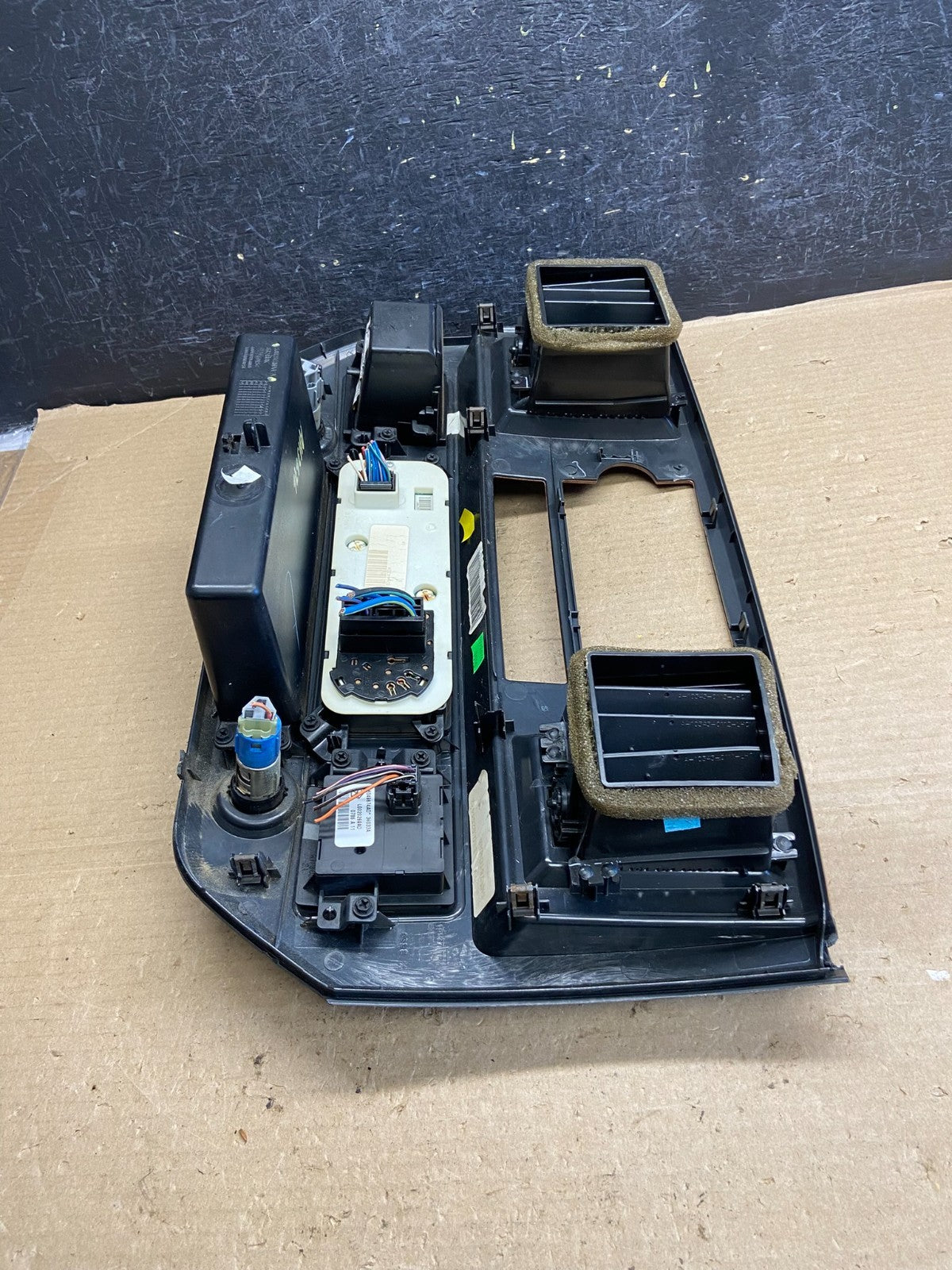 2006 to 2008 Dodge Ram Radio Climate Control A/C Heat Dash Bezel Trim AH3676 DG4