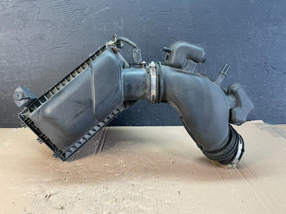 2010 2011 2012 Ford Fusion 3.5L Air Filter Cleaner Housing Box AD8266 DG1