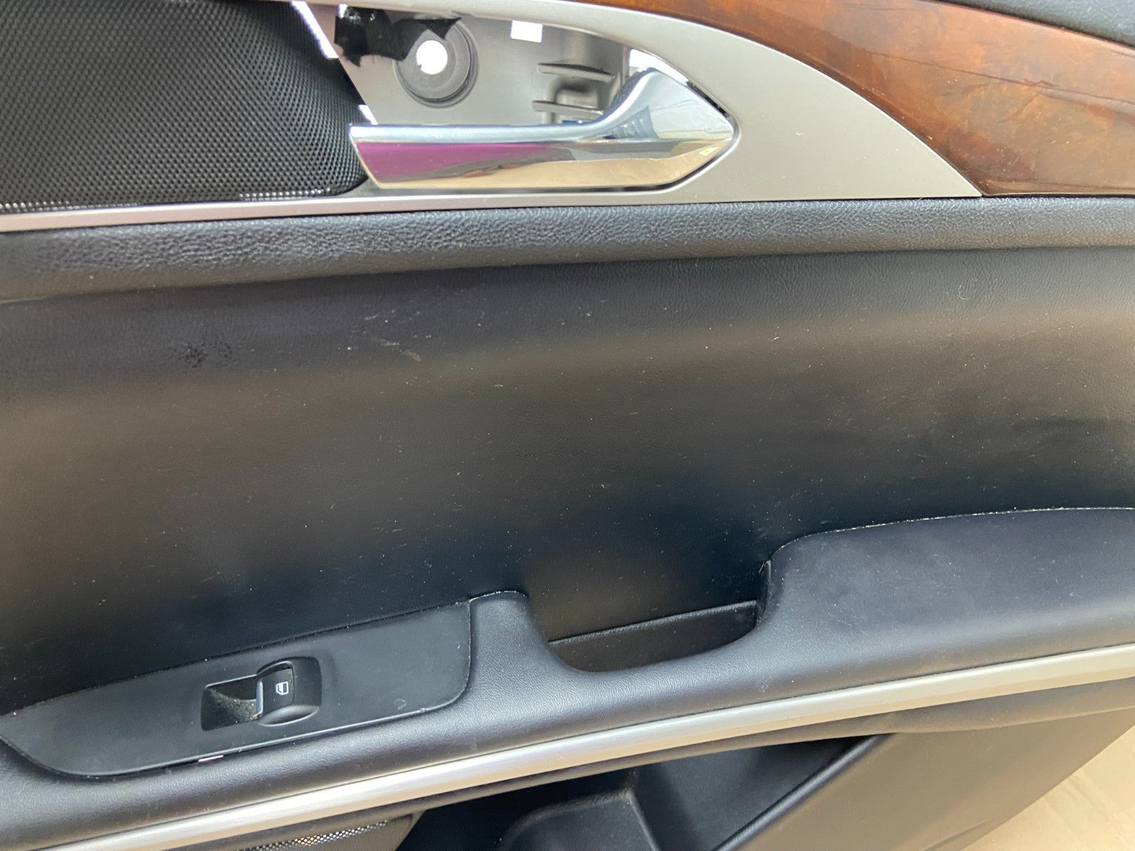 2013-2016 Lincoln MKZ Front Right Passenger Side Panel Door Trim AG4505 DG3