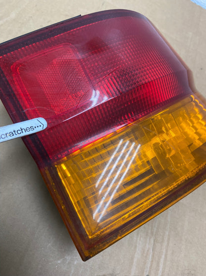 2002 2003 2004 Honda Odyssey Right Passenger Side Tail Light AC7457 LK3