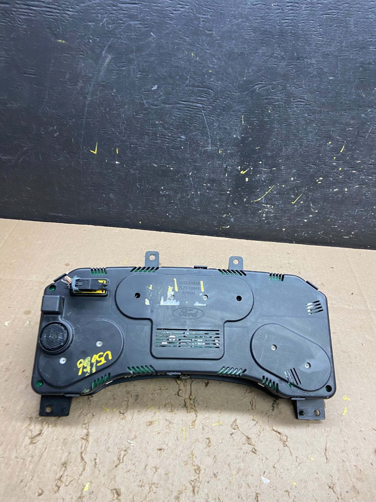 2007 to 2014 Ford Expedition Speedometer Cluster Gauge 7L1T-10849 u5656 DG6