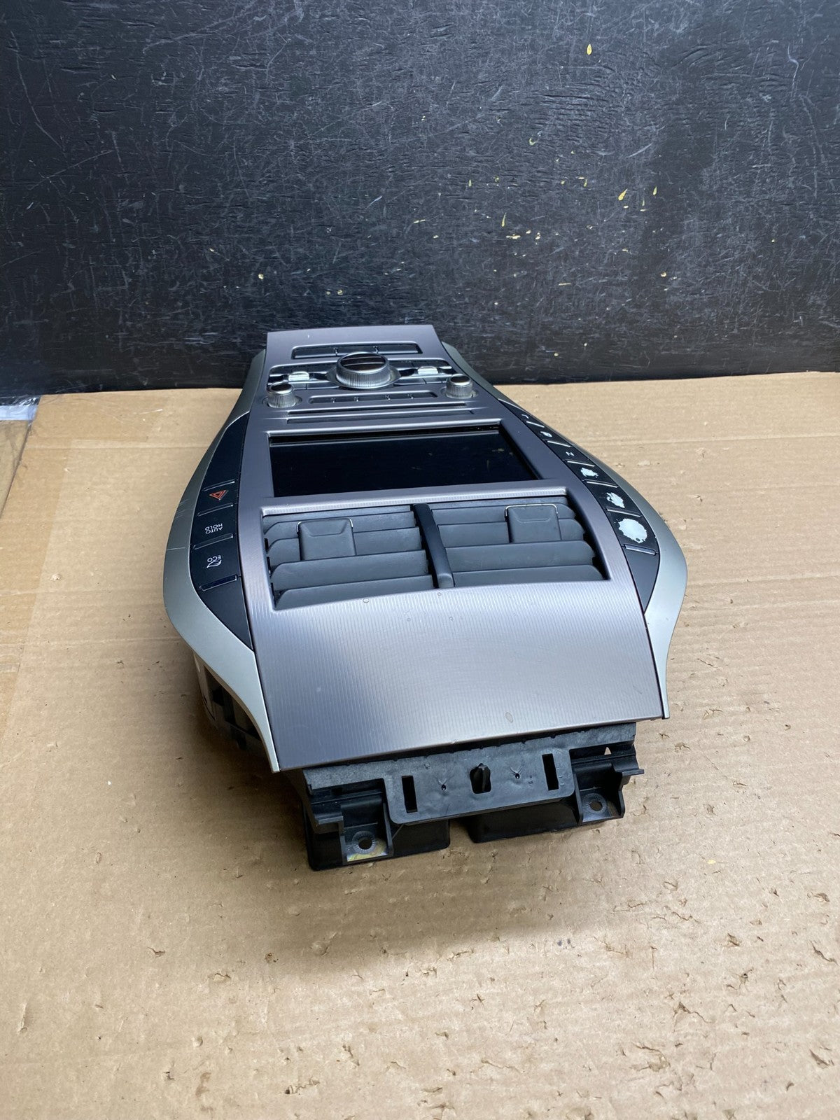 2017 to 2020 Lincoln Mkz Climate Control Radio Screen Display AG6403 DG2