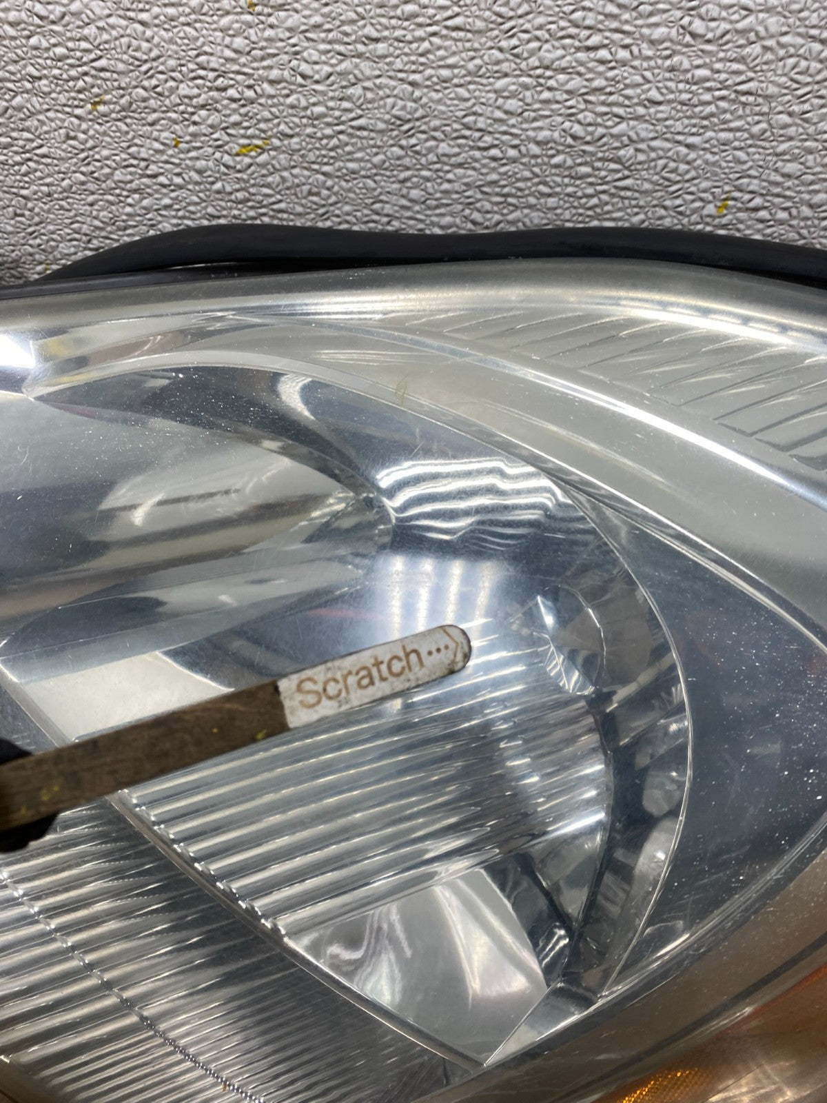 2004 2005 Toyota Sienna Left+Right Set Side Halogen Headlights W2925 DW4
