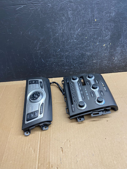 2009 - 2010 Nissan Murano AM FM Radio CD Climate Control Panel AD2106 DG1