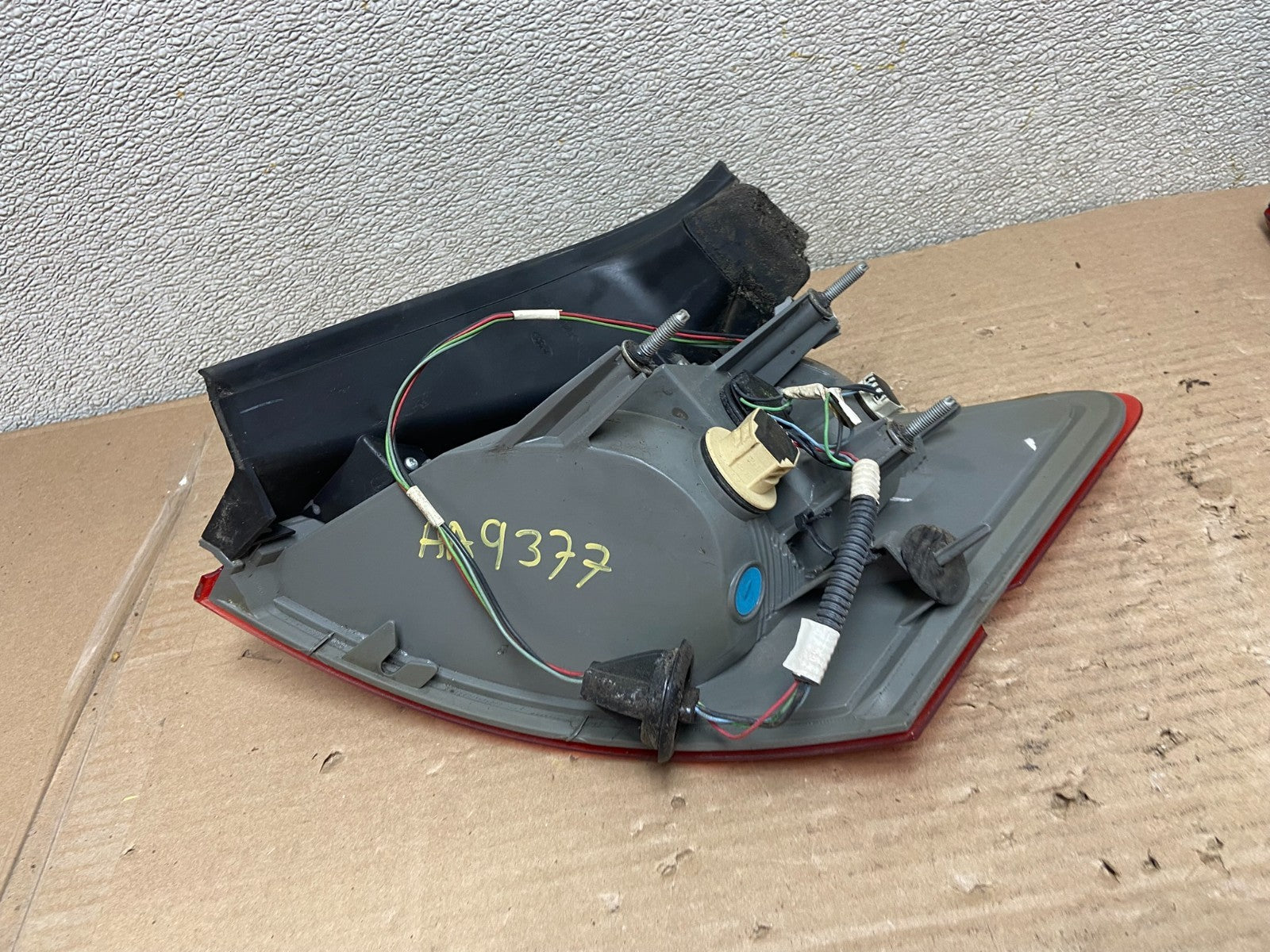 2010 to 2012 Ford Taurus Left Driver Lh Side Tail Light OEM AA9377 LK5