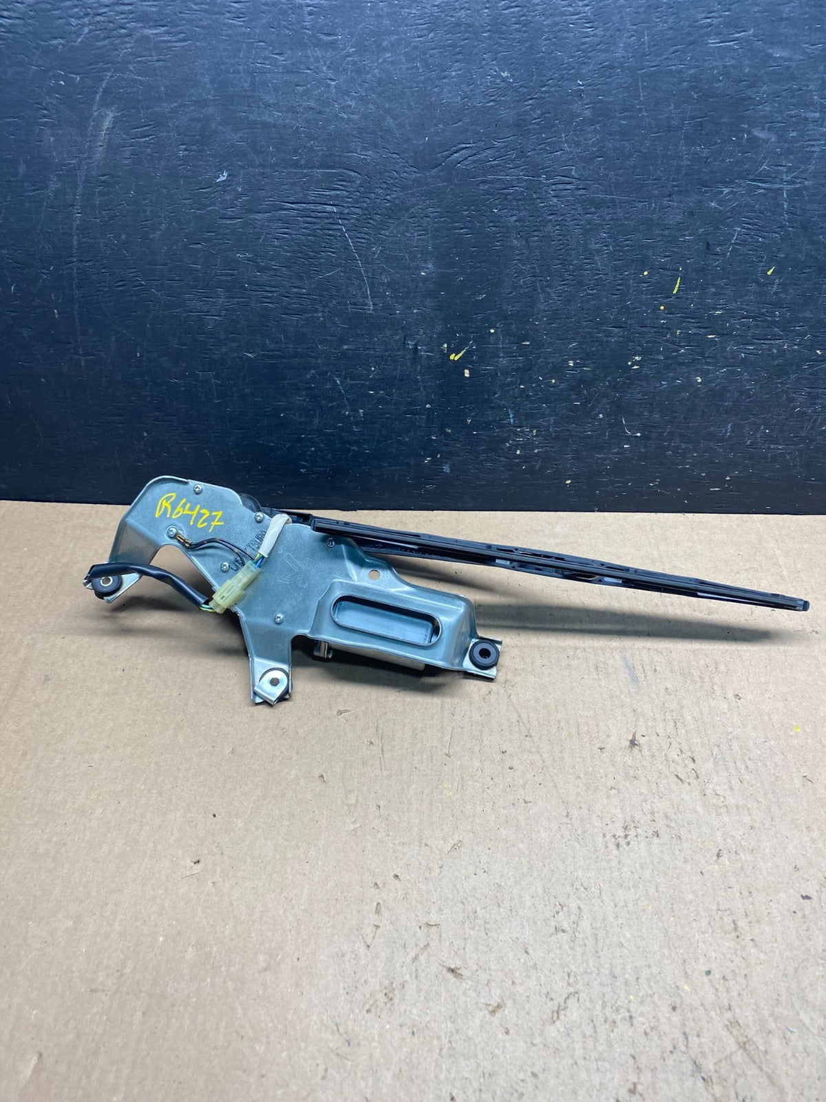 2006 to 2014 Subaru Tribeca Wiper Arm Motor Windscreen Window Rear Oem R6427 PS5