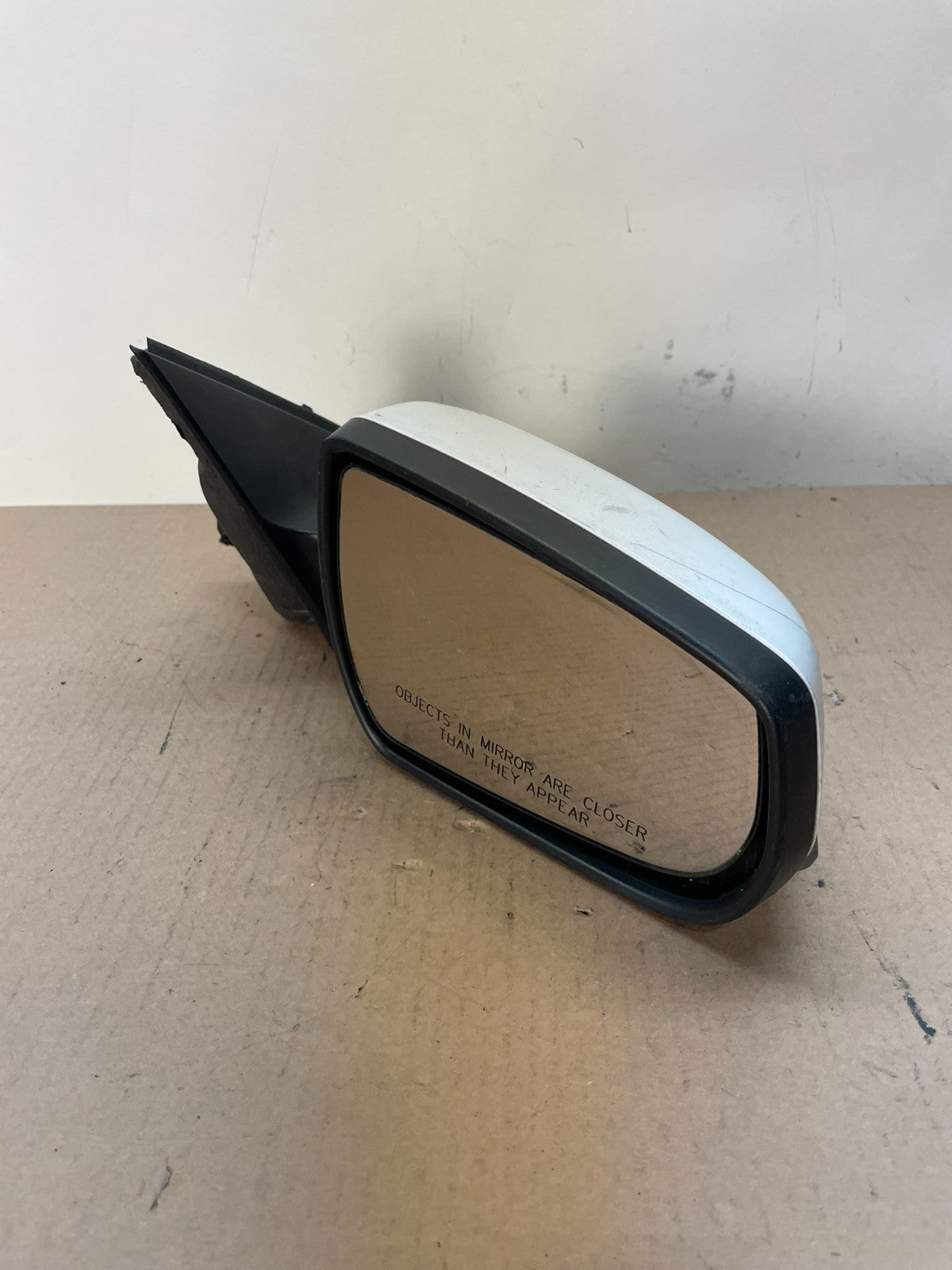 2016 to 2018 Chevrolet Malibu Right Passenger Turn Signal Door Mirror AI4175 DG2