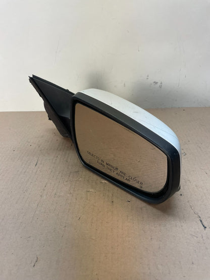 2016 to 2018 Chevrolet Malibu Right Passenger Turn Signal Door Mirror AI4175 DG2