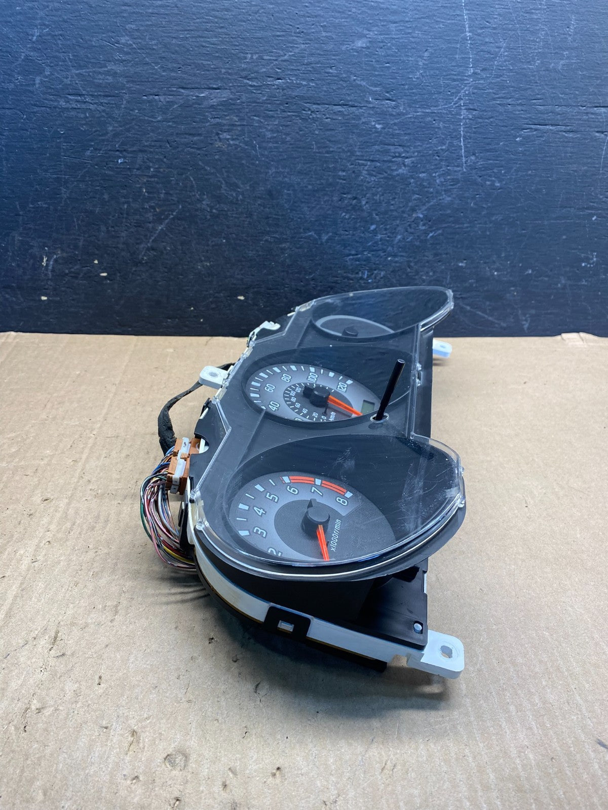 2002-2004 Nissan Pathfinder Xterra Cluster Speedometer Instrument AE7600 DG1