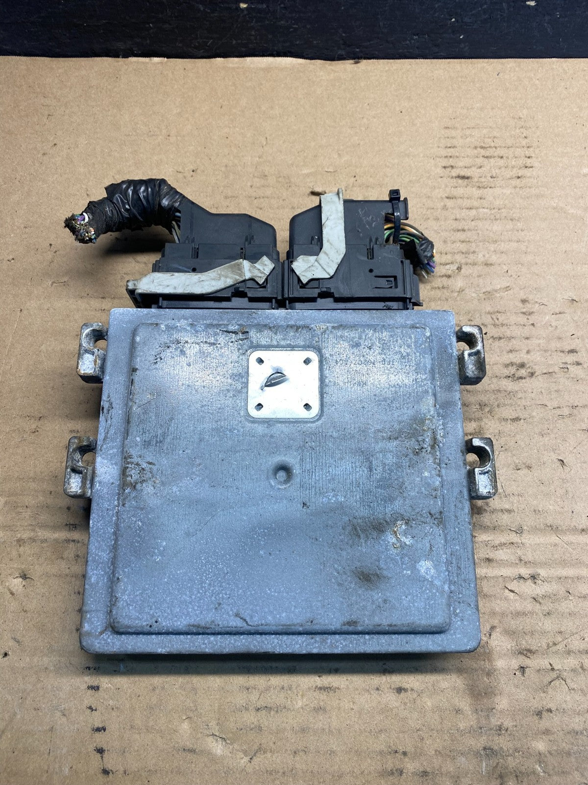2017 2018 2019 Ford Fusion Engine Control Unit ECU Computer Module AE2155 DG1
