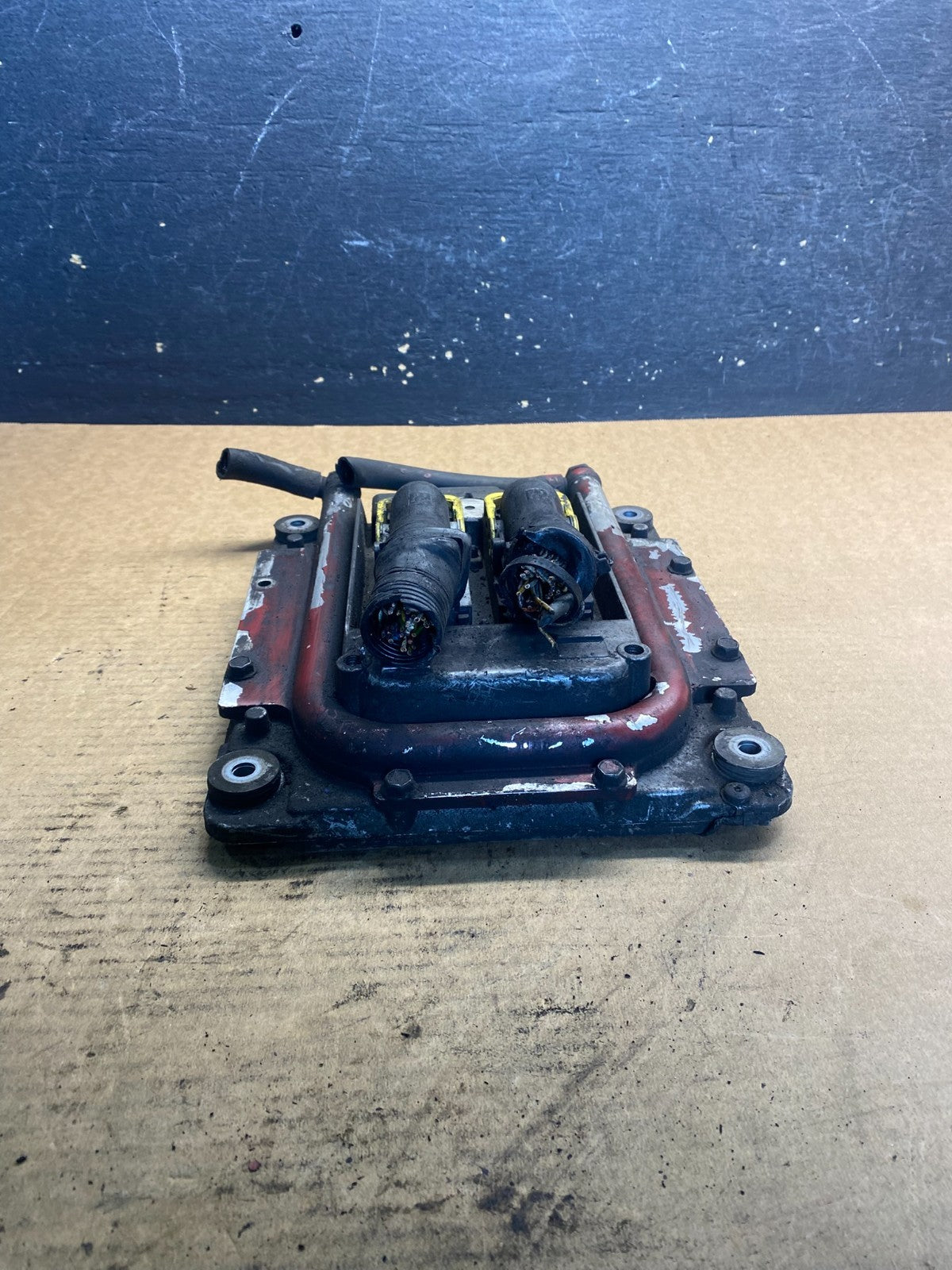 Volvo Mack 21358126 P05 Engine Controller Module ECM ECU AA09351