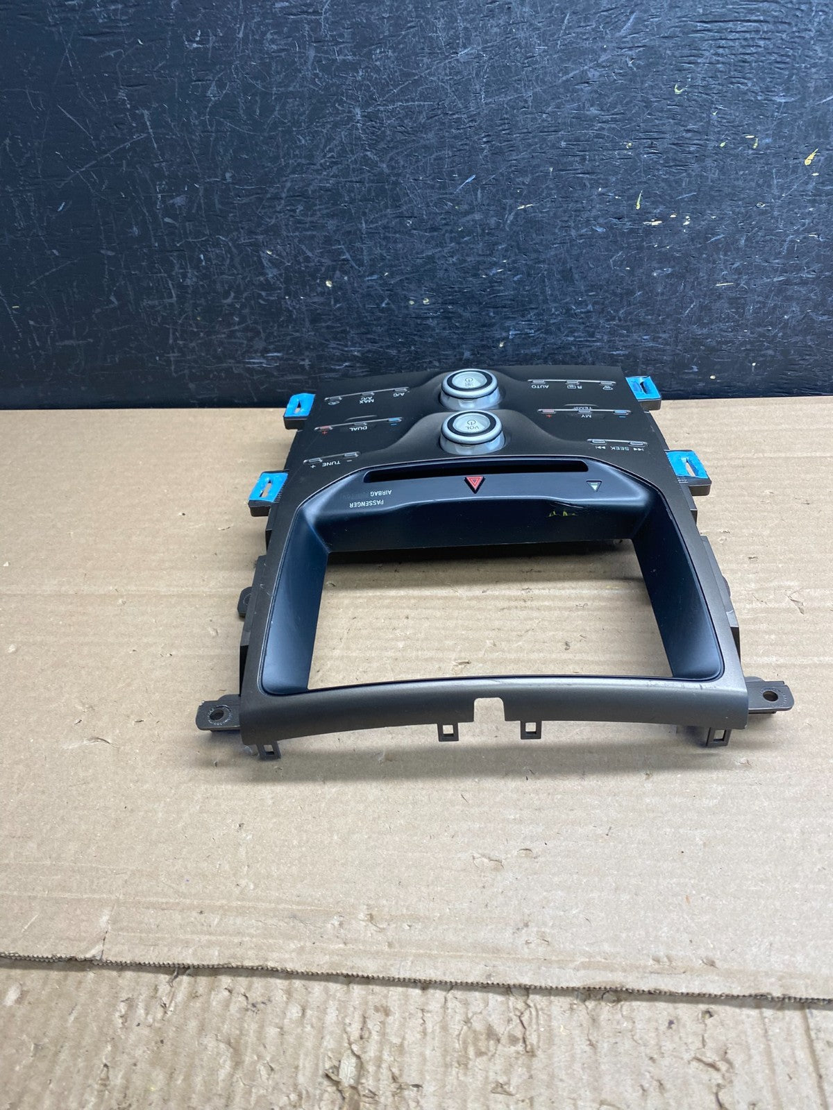 2011-2014 Ford Edge Heater Climate Control Radio CD Control Dash Bezel ag0122 DG2