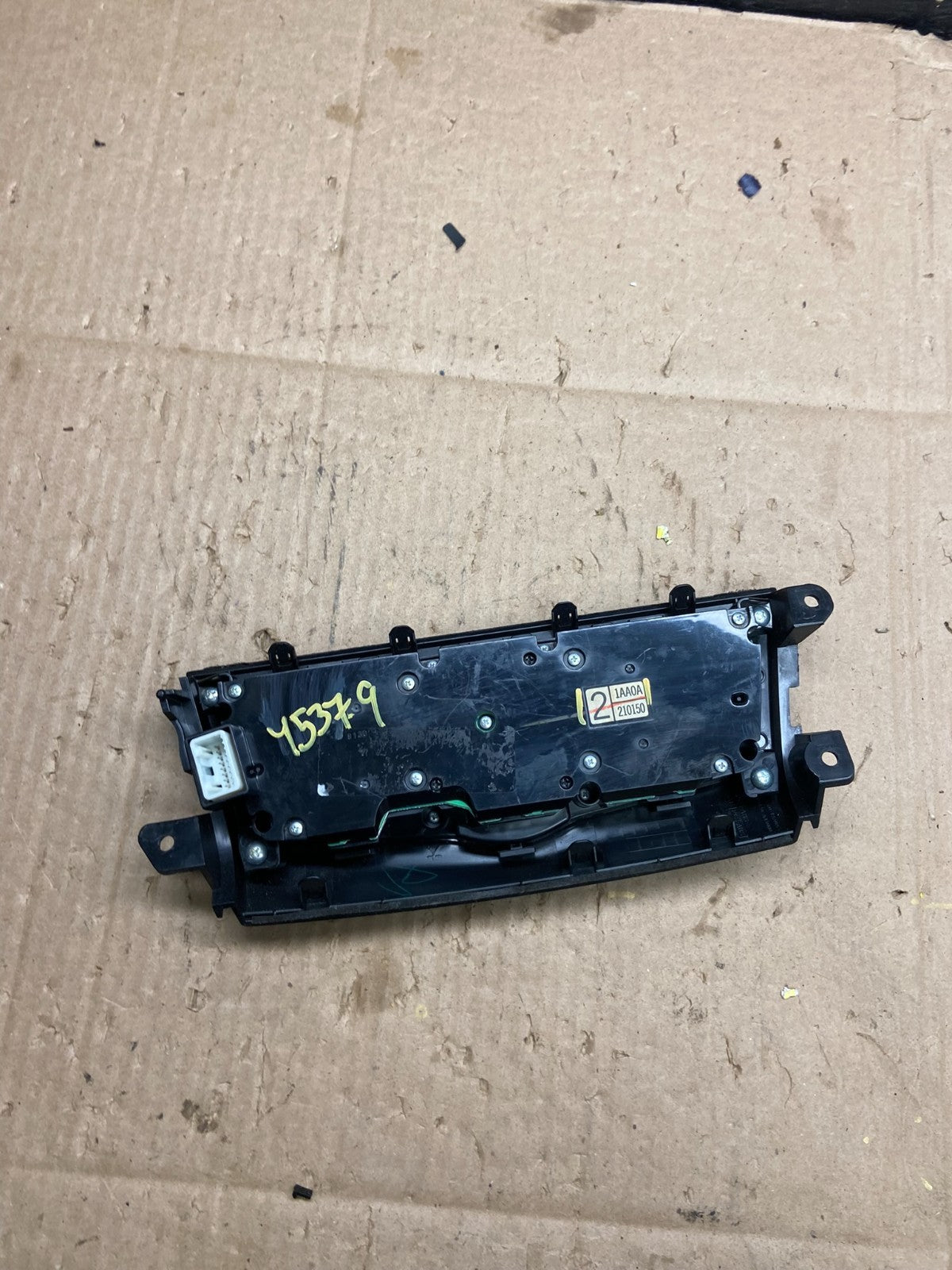 2009-2014 Nissan Murano AM FM Radio CD Control Panel Y5379 DG3