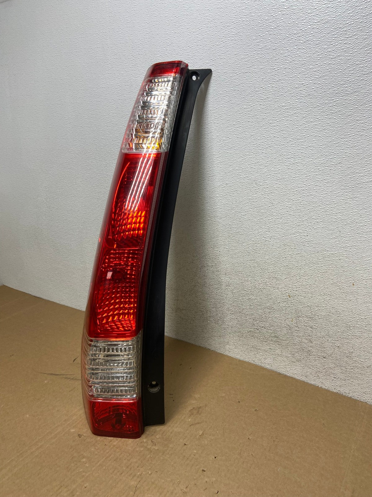 2005 to 2006 Honda Cr-v Crv Left Driver LH Tail Light AF9977 LK1