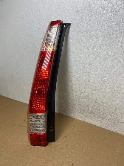 2005 to 2006 Honda Cr-v Crv Left Driver LH Tail Light AF9977 LK1