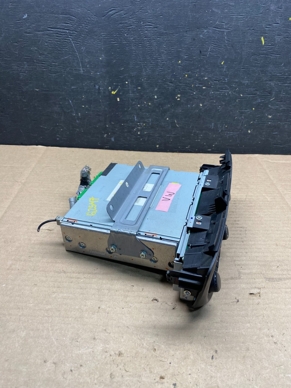 2005 to 2010 Honda Odyssey Am Fm Cd Player Radio Receiver Q2547 DG2