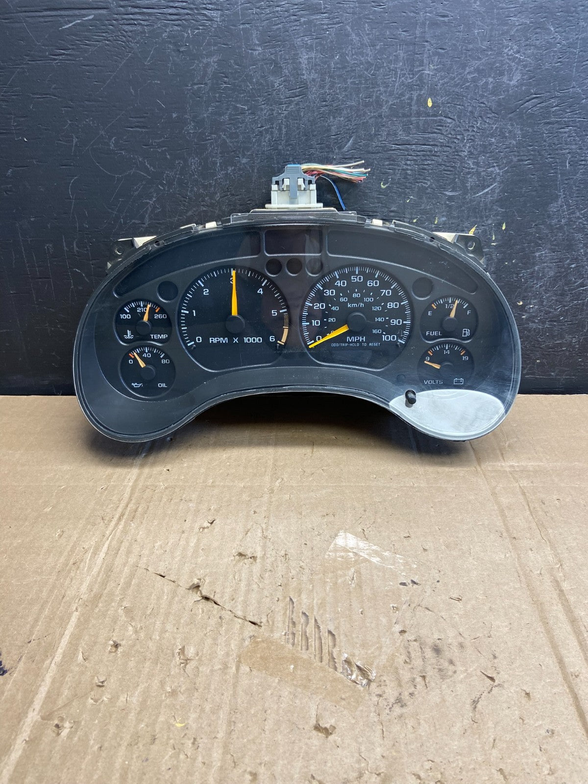 2000 2005 Chevrolet S10 Blazer Cluster Gauge Speedometer AE1778 DG0