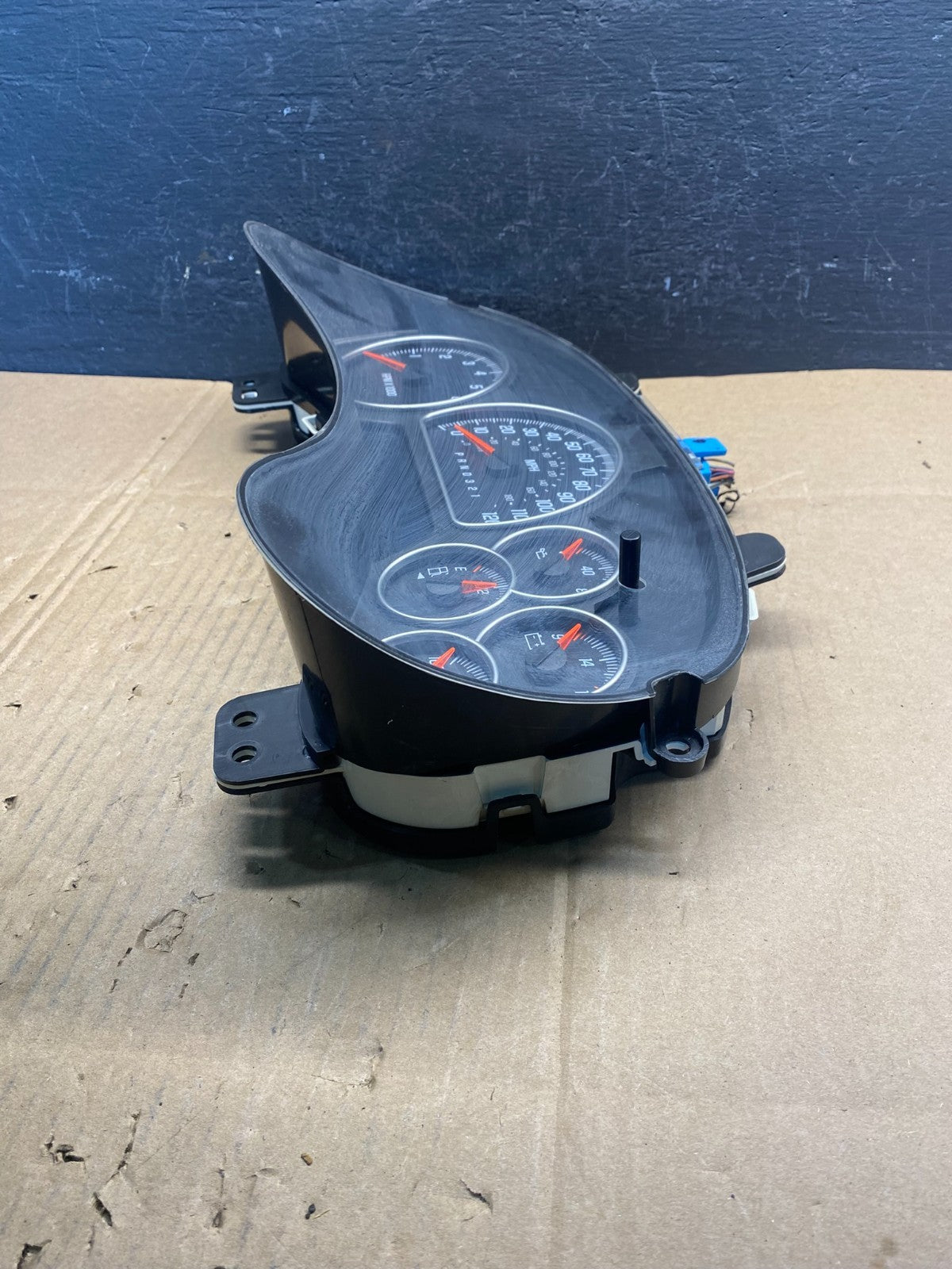 2006 - 2009 GMC Envoy Speedometer Cluster Gauge ad1699 DG2