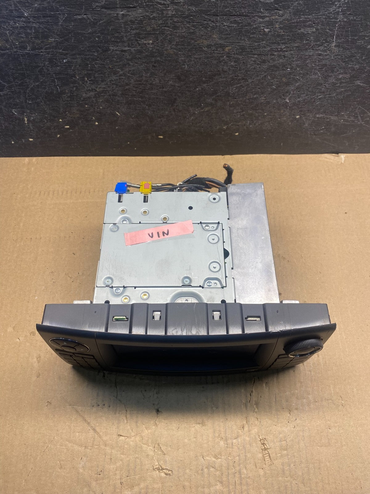 2009 to 2012 Mercedes ML350 GL450 Radio Navigation Screen Display AH4793 DG4