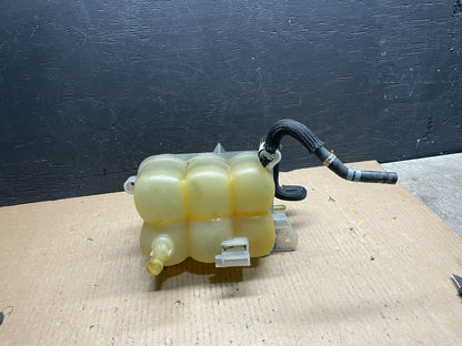 2020-2023 Ford Explorer Radiator Coolant Recovery Bootle Tank  F4570 DG13