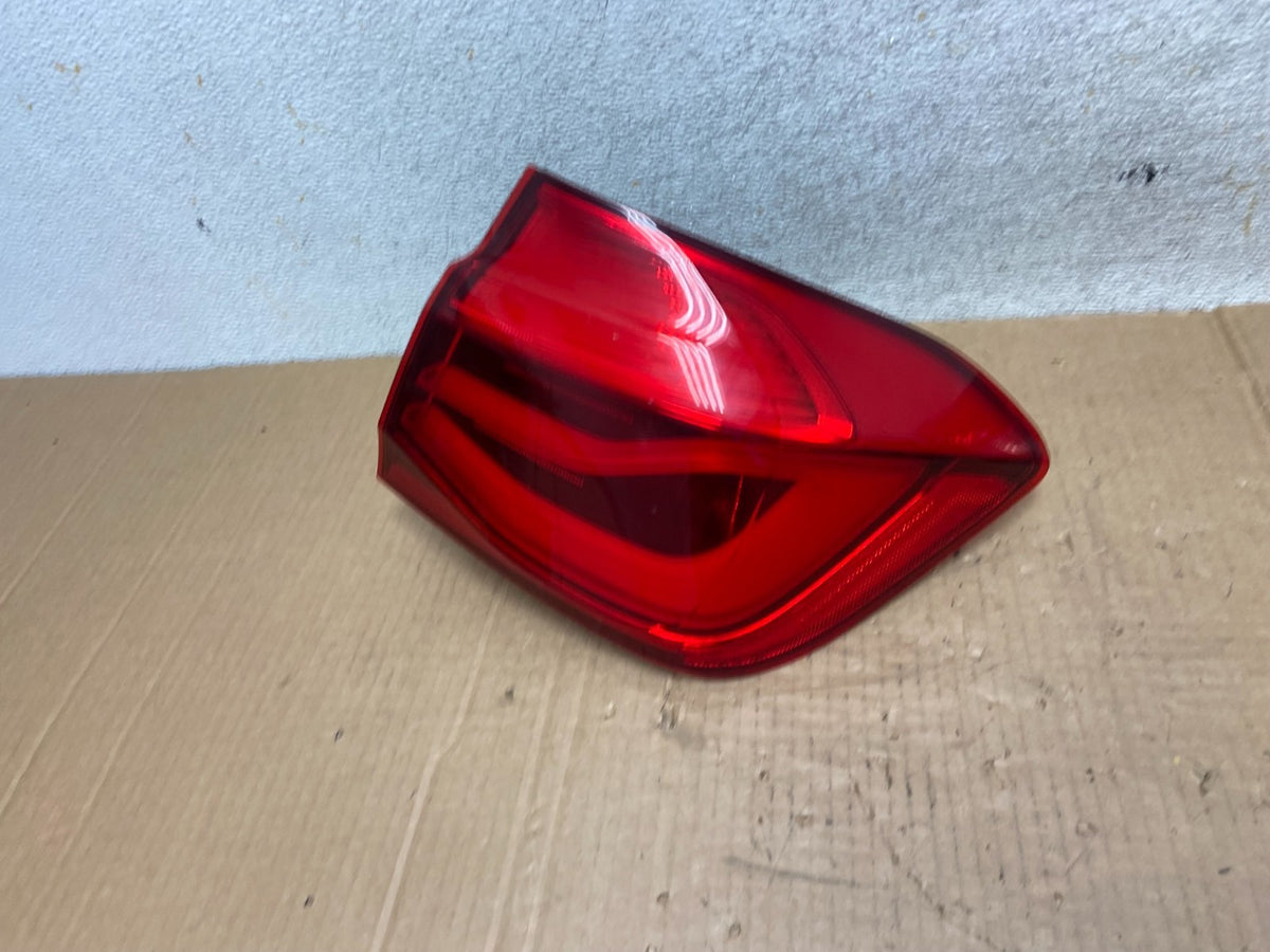 2016 to 2018 BMW 3 328i 330i F30 Right Passenger RH Tail Light AI4609 DW1