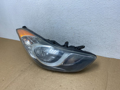 2011 2012 2013 Hyundai Elantra Right Passenger Headlight AF9675 DW1