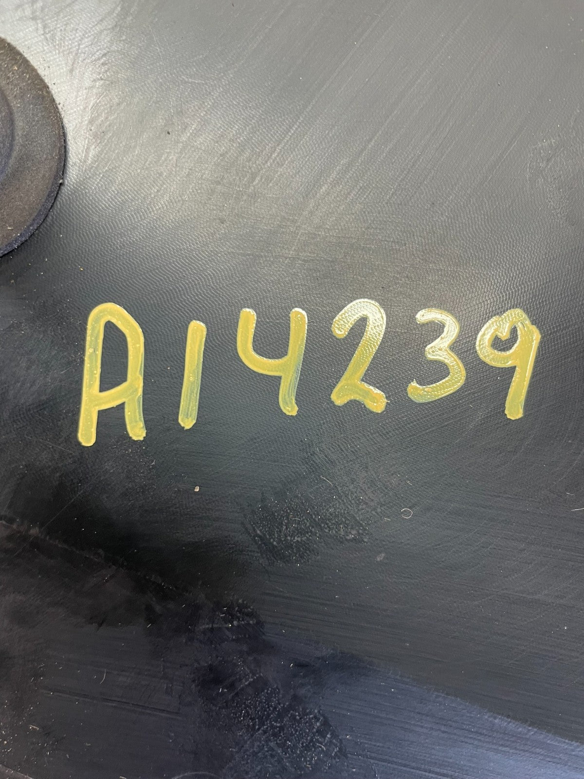 2007 to 2010 Lincoln MKX Center Tail Light Lamp Panel Trim ai4239 DG7