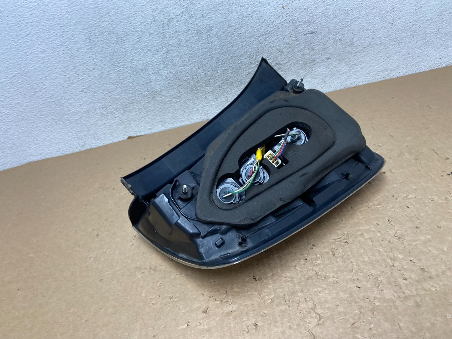 2006 to 2009 Toyota Prius Tail Light Right Passenger Side AF8097 DW5