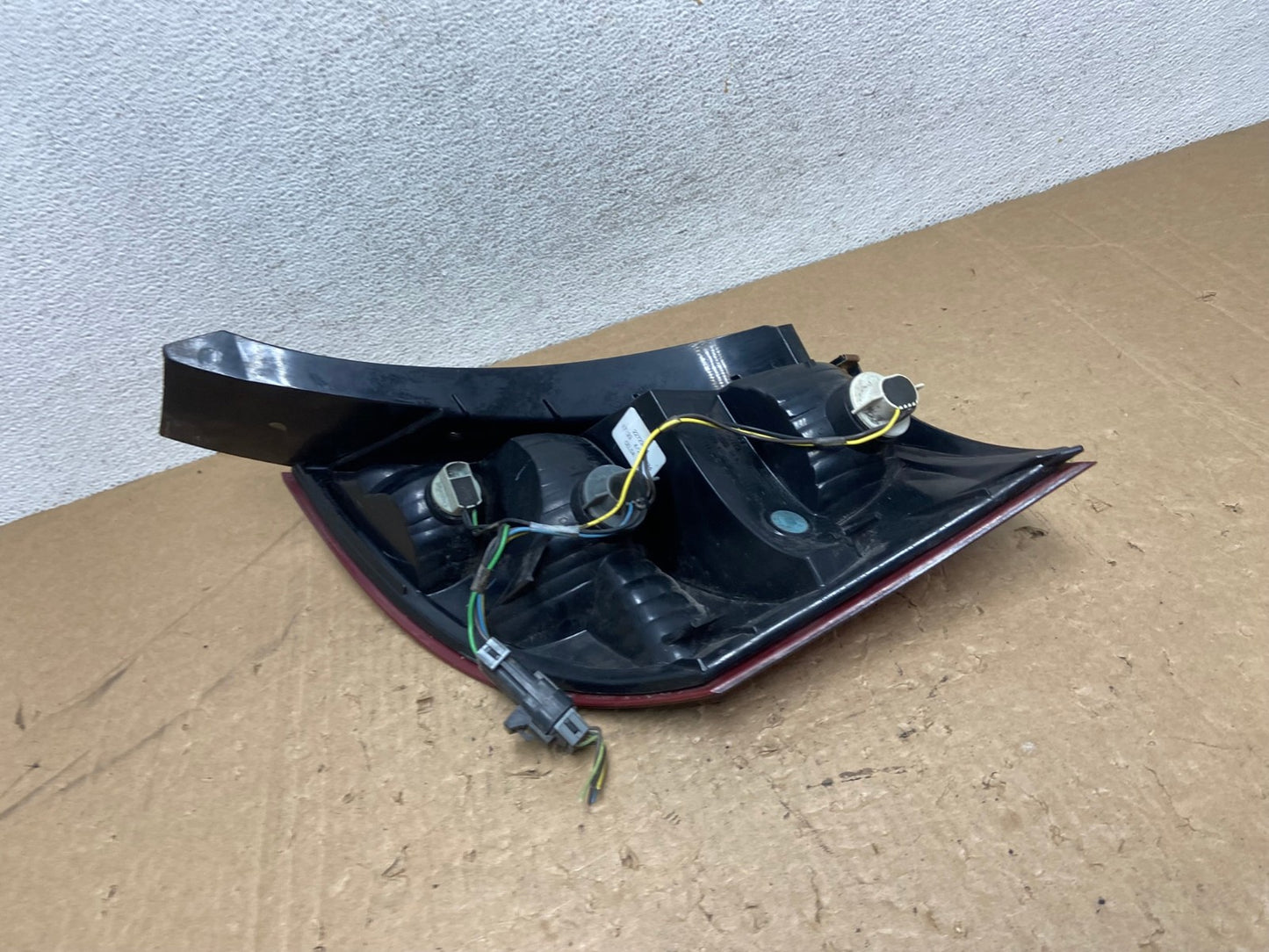 2003-2007 Saturn Ion Left Driver LH Side Tail Light Tail Light AG1262 LK6