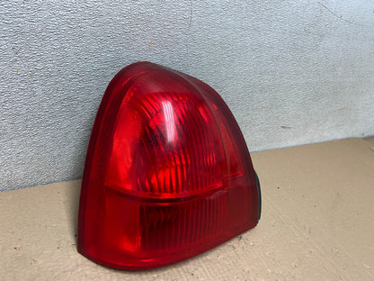 2003 to 2011 Lincoln Town Car Left Driver Lh Side Tail Light OEM AB2521 DW2